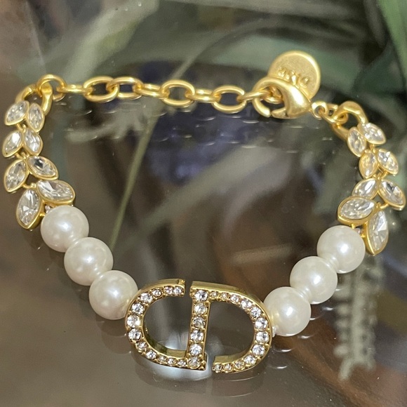 Dior - Picture 7 of 12